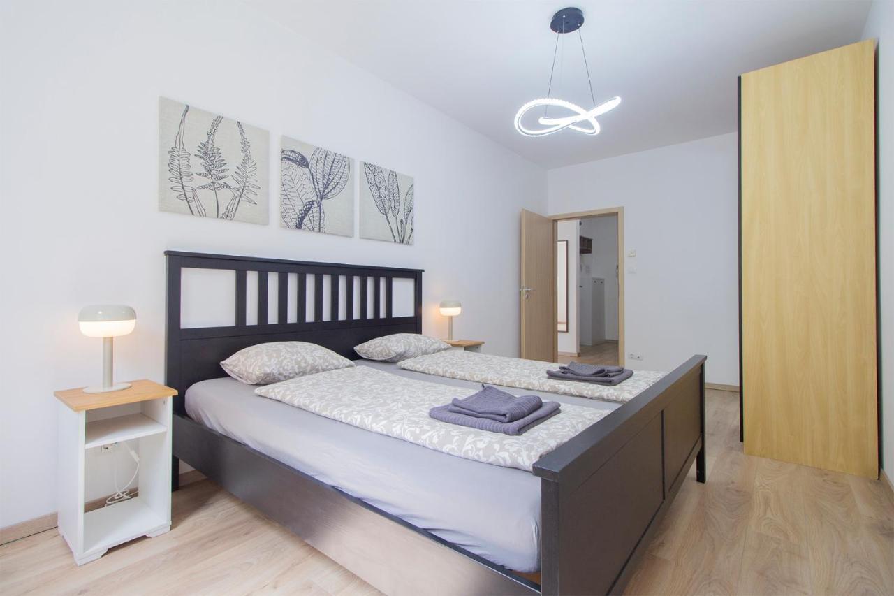 Апартаменти Spring House With Free Private Parking Будапешт Екстер'єр фото